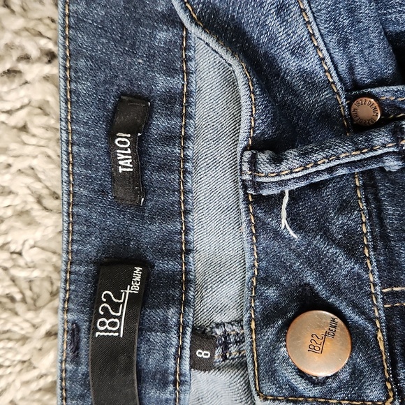 1822 deniim‎ - Picture 3 of 4